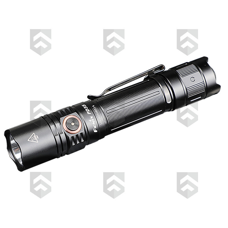Lampe Tactique Compacte PD35 V3 Fenix 1700 Lumens
