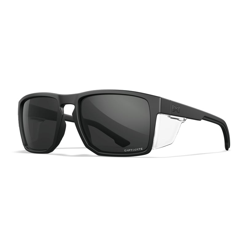 Vue trois quarts droite des lunettes Wiley X Founder montrant protections latérales, verres Captivat