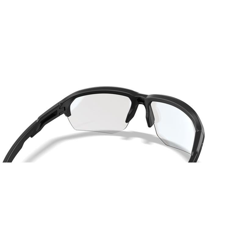 Gros plan sur le détail de la monture et du bord de verre des lunettes Wiley X WX JAKL, mettant en a