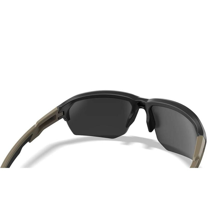 Vue arrière en angle des lunettes Wiley X WX JAKL montrant branches tan, cadre noir mat et intérieur