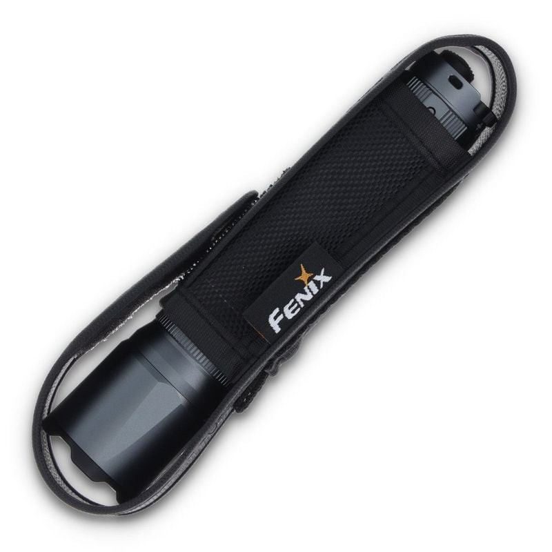 Vue arrière de la lampe torche tactique Fenix TK20R UE montrant le capuchon arrière avec interrupteu