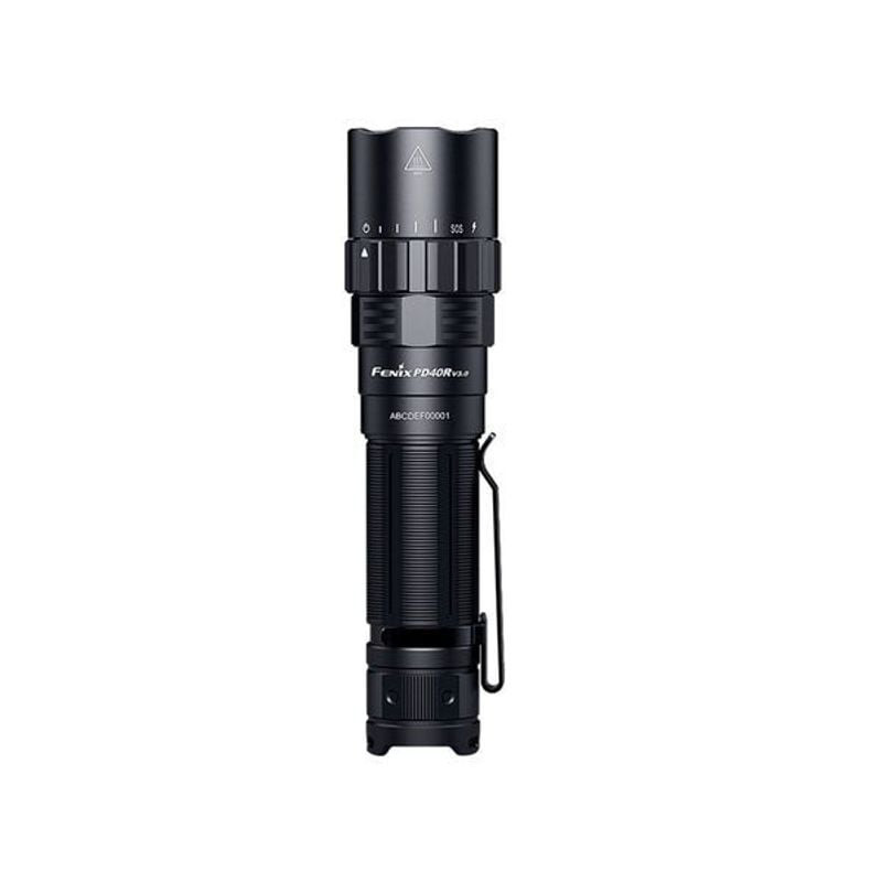 Gros plan du commutateur rotatif breveté de la lampe torche Fenix 1451306 PD40R V3.0.