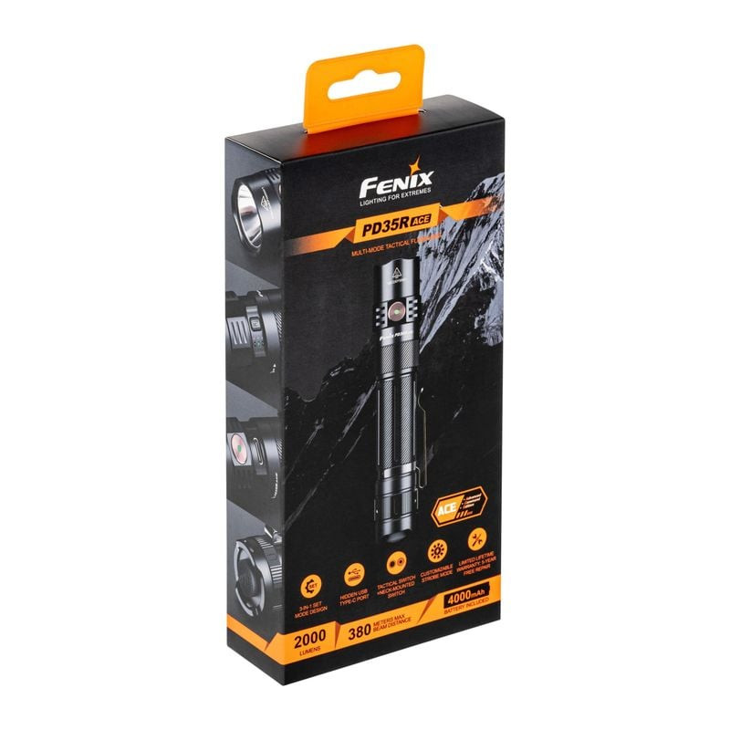 Vue latérale de la lampe torche Fenix PD35R ACE : interrupteur latéral, port USB-C, poignée texturée
