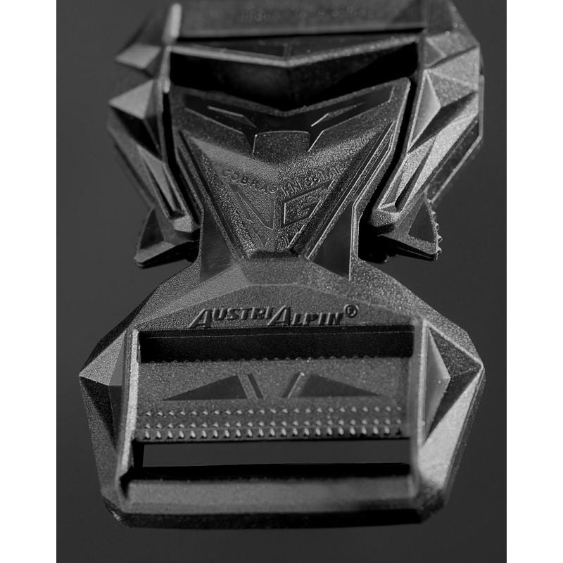 Détail de la boucle AustriAlpin COBRA® de la Ceinture Cobra 38 mm Pentagon Noir