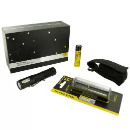 Coffret Lampe Torche Concept 1 Nitecore 1800 Lumens + Chargeur F1