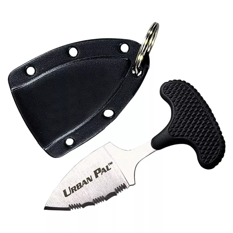 Couteau push dagger Urban Pal Cold Steel partiellement inséré dans étui Secure-Ex noir avec porte-cl