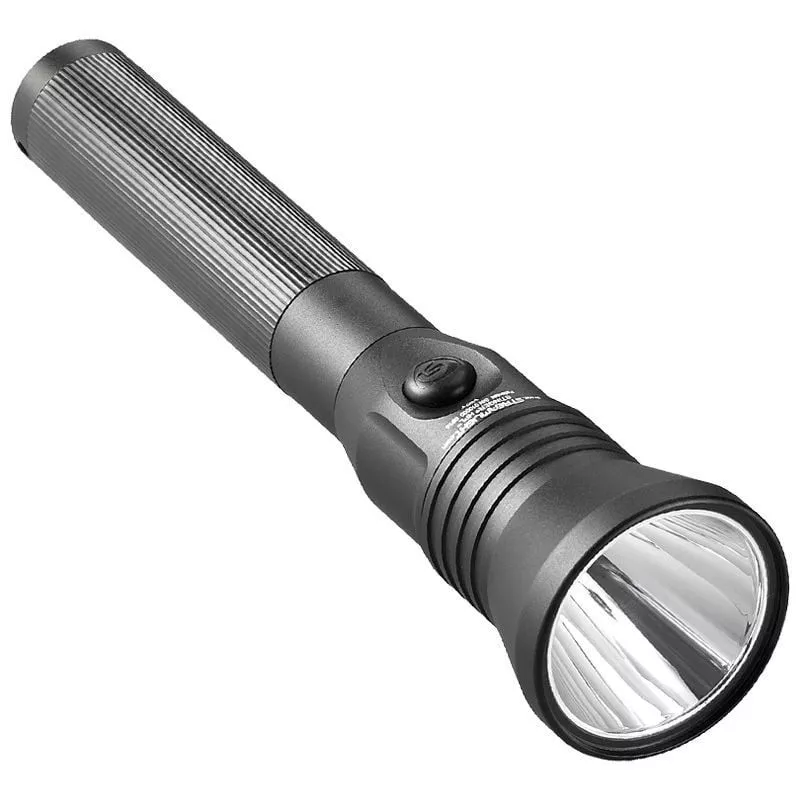 Vue de face de la lampe torche Streamlight Stinger HPL montrant la lentille LED et le réflecteur lis